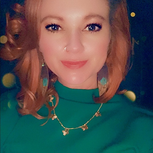 Meet your Posher, Dre 20% off 3 items, make an offer! - Picture 9 of 11